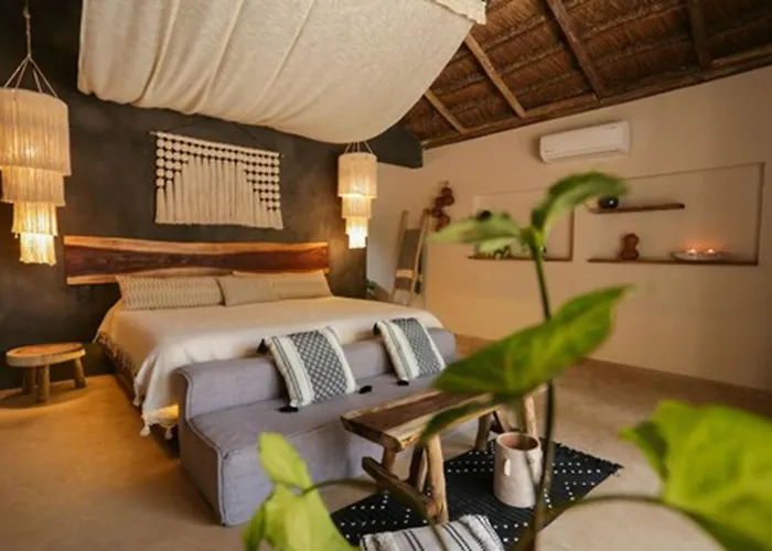 The Yellow Nest Hotel 5*