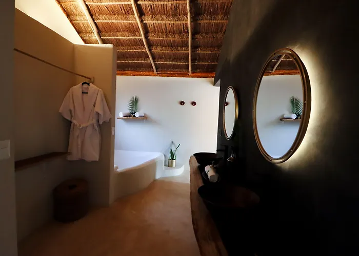 Hotel The Yellow Nest 5*