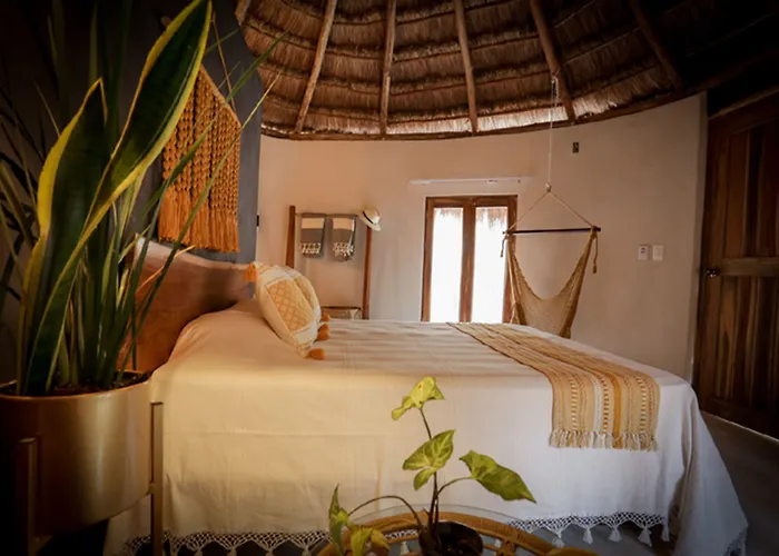 Hotel The Yellow Nest Tulum Pueblo
